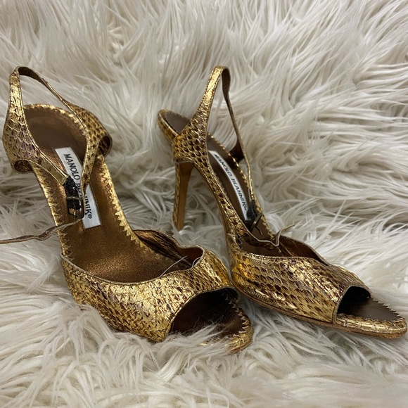 RARE Gold Alligator Strappy Manolo Blahnick - Picture 2 of 5